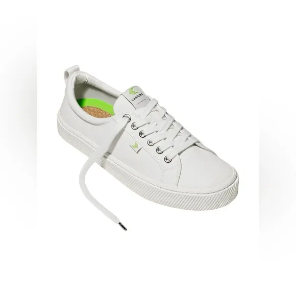 🆕 CARIUMA | OCA LOW CANVAS SNEAKERS | WHITE | MEN’S US 12