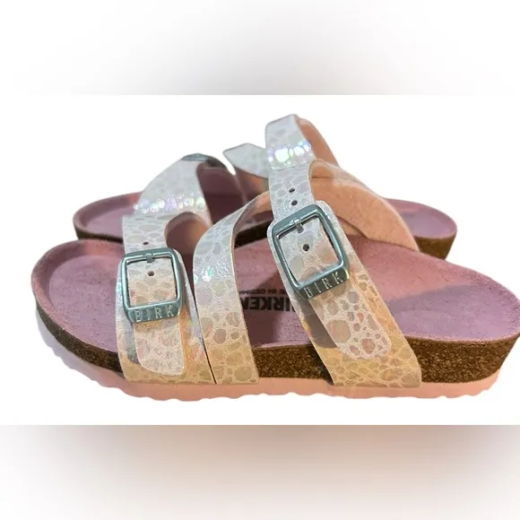 BIRKENSTOCK Kids Leather Salina Sandals in Metallic Rose Stone Sz 8
