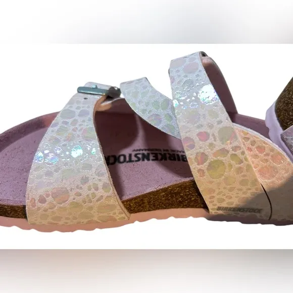 BIRKENSTOCK Kids Leather Salina Sandals in Metallic Rose Stone Sz 8