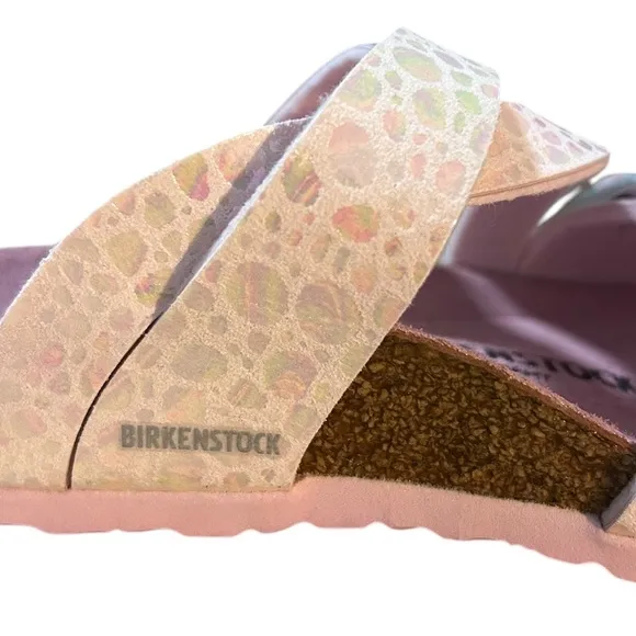 BIRKENSTOCK Kids Leather Salina Sandals in Metallic Rose Stone Sz 8