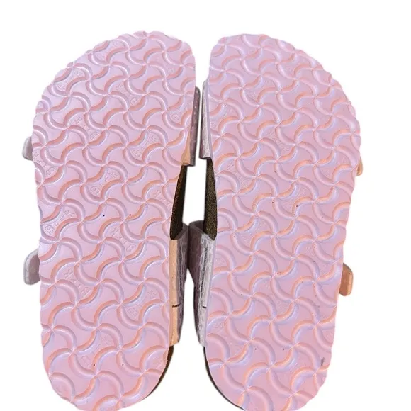 BIRKENSTOCK Kids Leather Salina Sandals in Metallic Rose Stone Sz 8