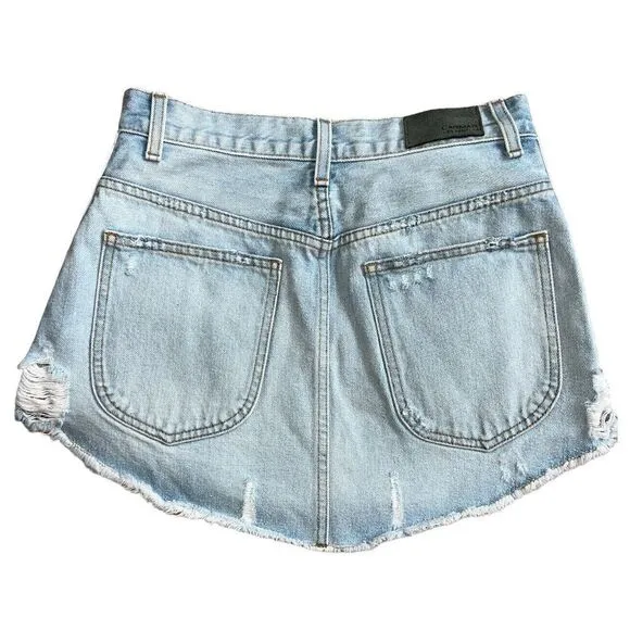 CARMAR Los Angeles Distressed Light Wash Jean Mini Skirt Full Zip Size 27.