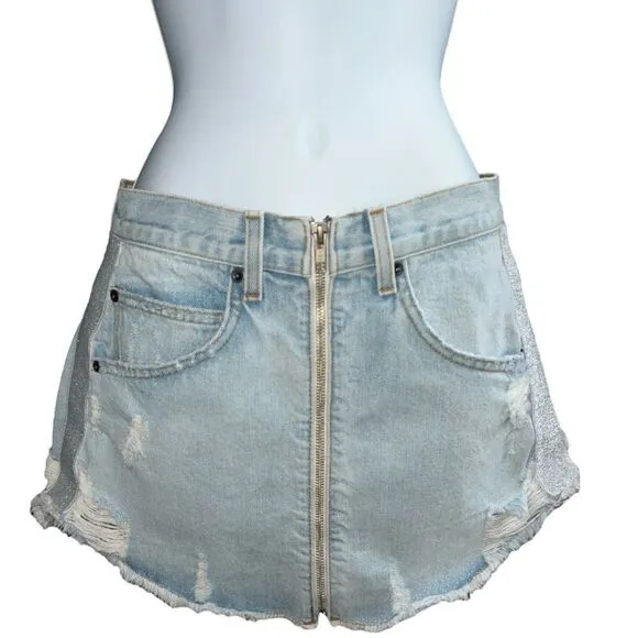 CARMAR Los Angeles Distressed Light Wash Jean Mini Skirt Full Zip Size 27.