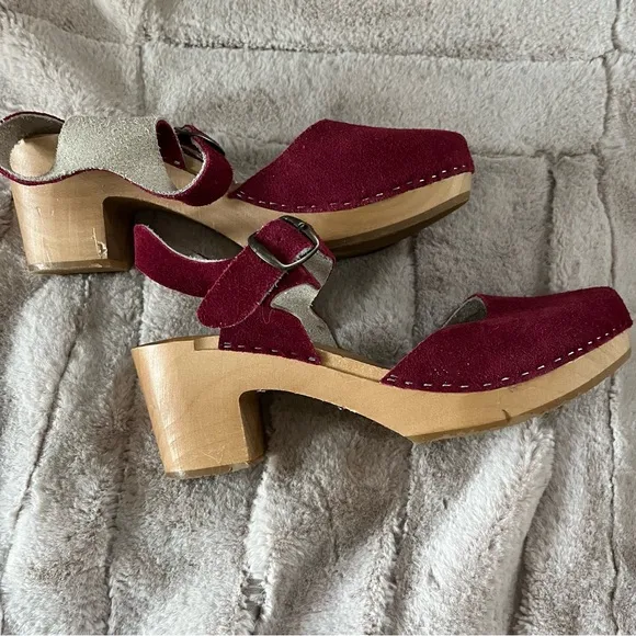 Clogsland Elegant Raspberry Nubuck Suede Wooden High Heel Sandal Clogs - 41