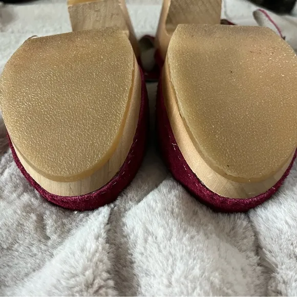Clogsland Elegant Raspberry Nubuck Suede Wooden High Heel Sandal Clogs - 41
