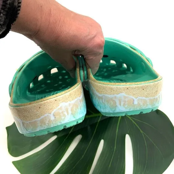 CROCS Jimmy Buffet Margaritaville Beach Classic Clogs (Sz W10 M8