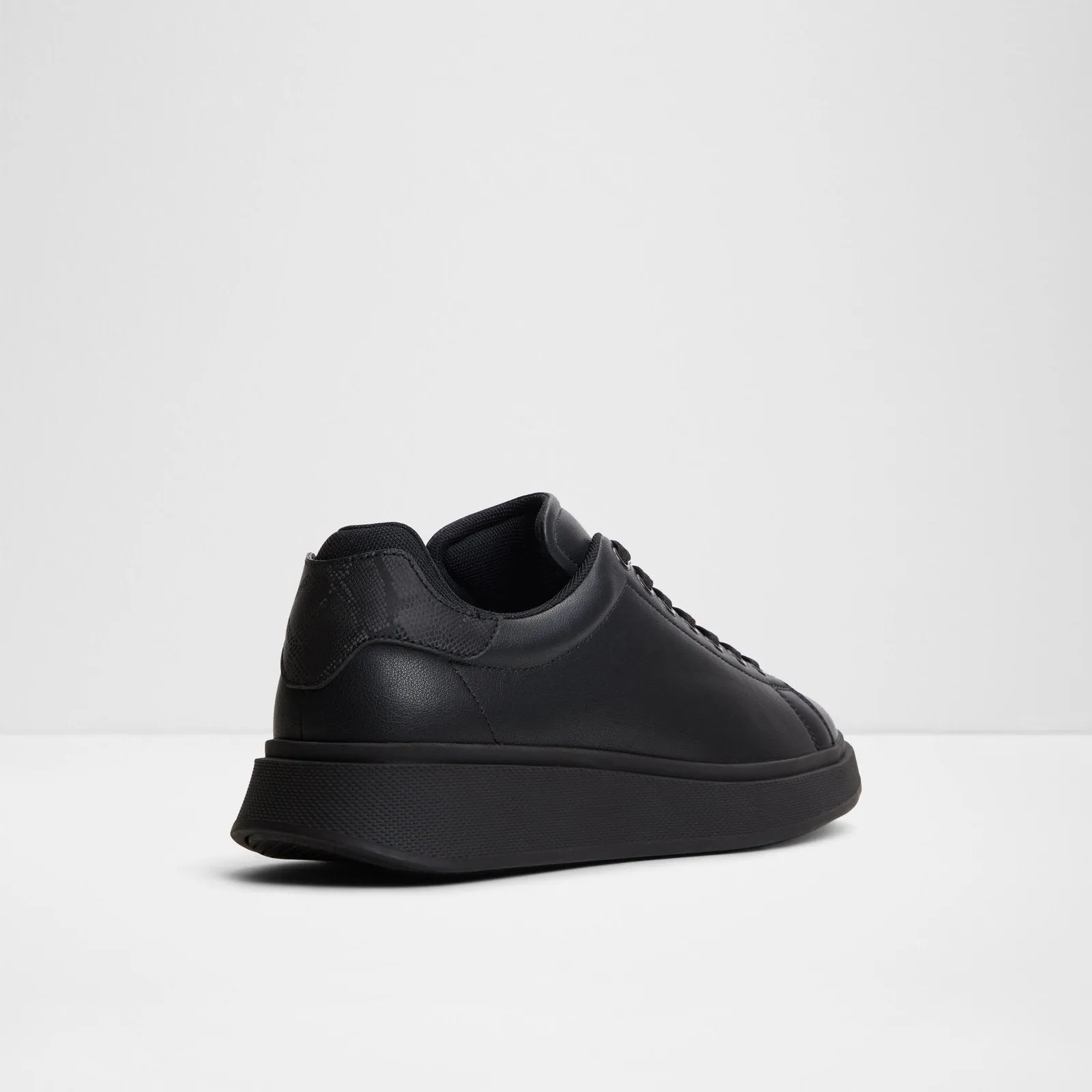 Cuore / Sneakers