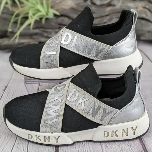 DKNY Little Girls Maddie Stretch Sneakers