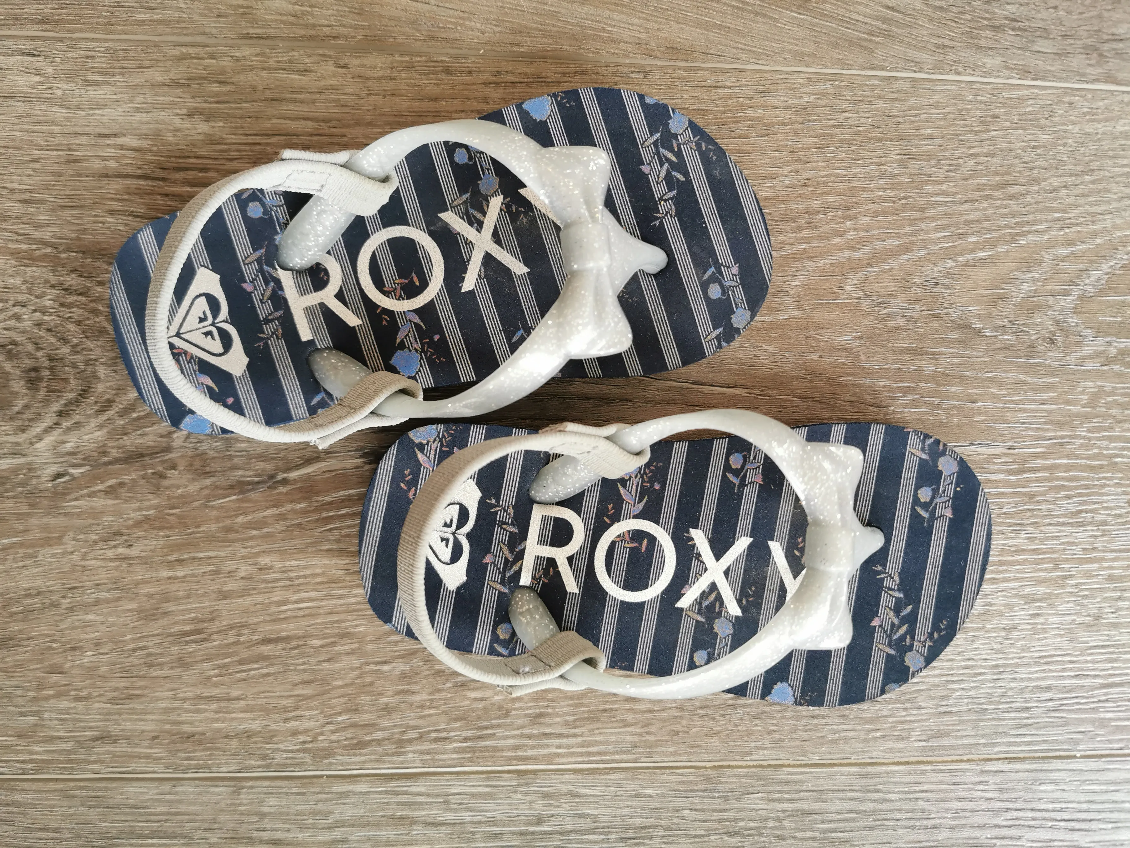 GIRL SIZE 7 TODDLER - ROXY, Flipflop Summer Sandals EUC B13