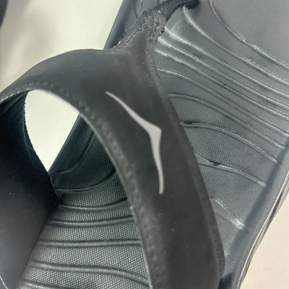 Hoka One One Ora Recovery Black Thong Flip flop Unisex Sandals