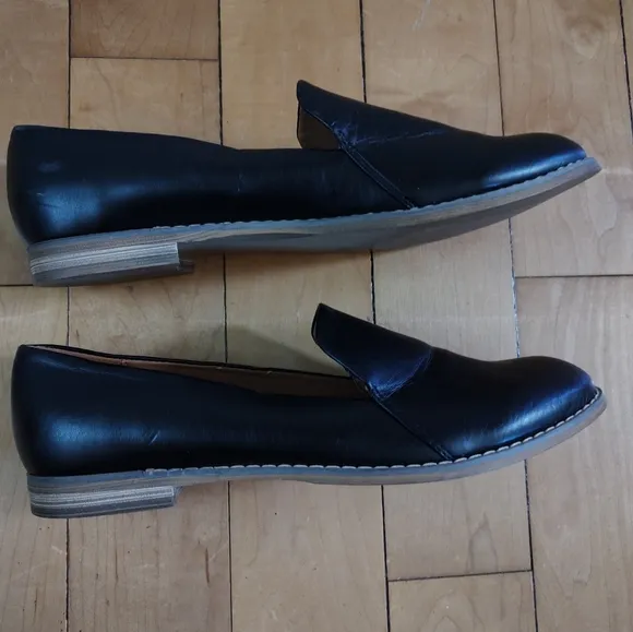 Indigo Rd Irhani Black Vegan Leather Loafers