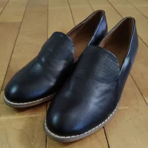 Indigo Rd Irhani Black Vegan Leather Loafers