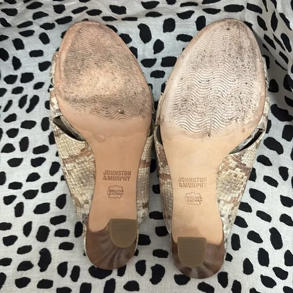 Johnston &amp; Murphy Carrie Snakeskin Print Sandals Women's sz 7.5