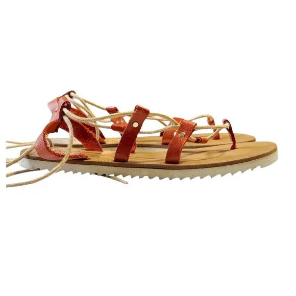 Joie A La Plage tie up sandals