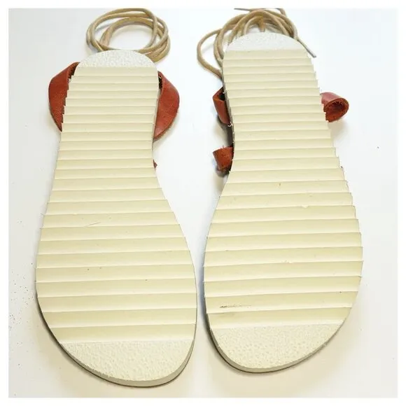 Joie A La Plage tie up sandals