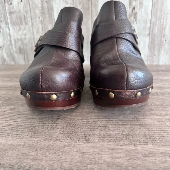Kork-Ease Studded Leather Clogs Size 8