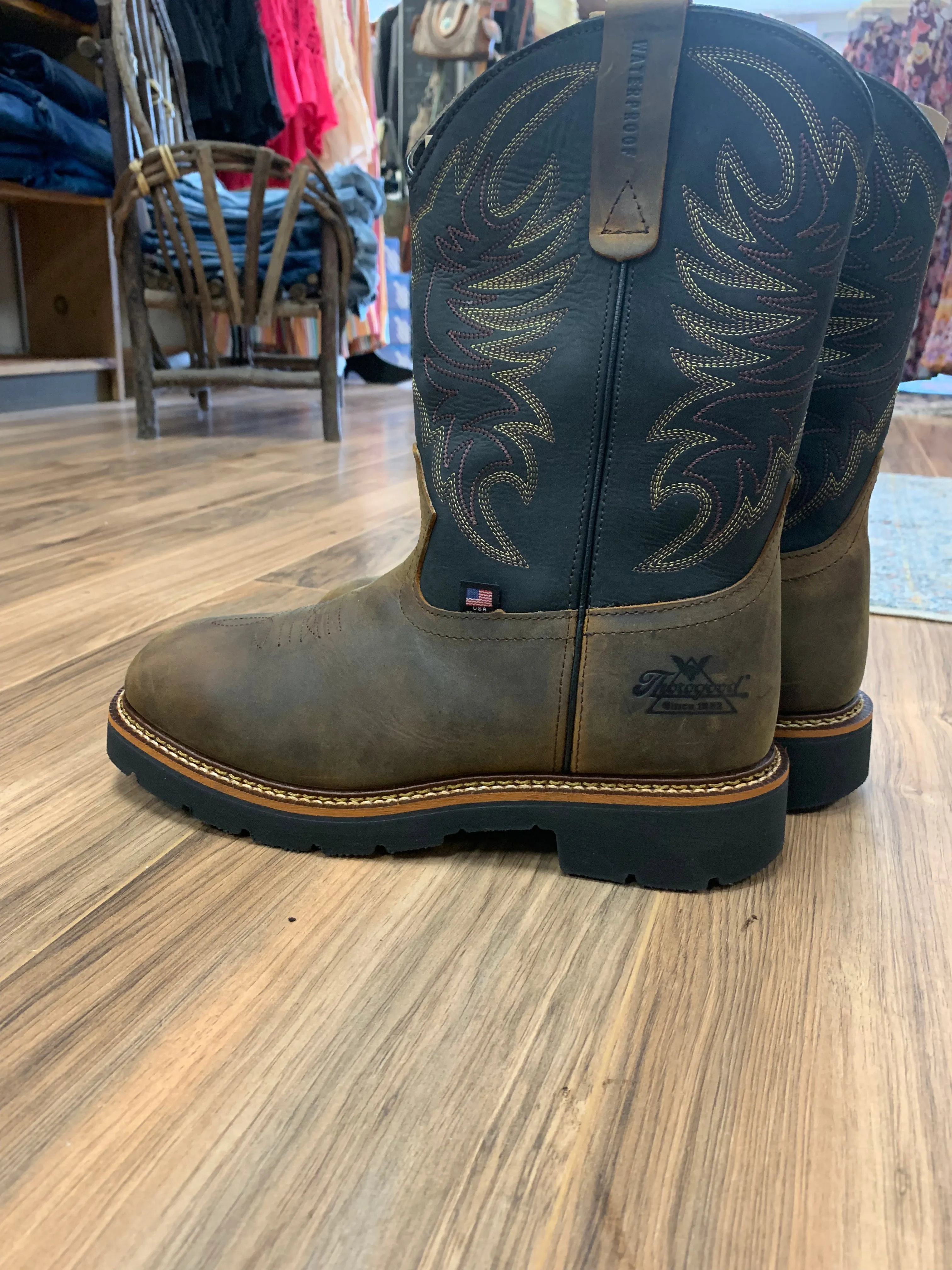 Men's Thorogood 11" Steel Toe WP Western Wellington Work Boot (U.S.A.)