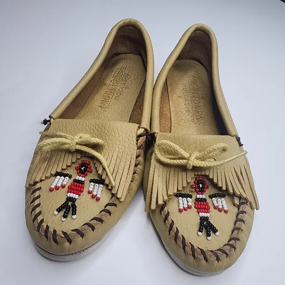 Minnetonka Vintage Thunderbird Leather Mocassins Tan Beaded Size 6.5