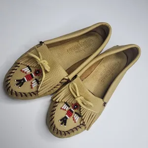 Minnetonka Vintage Thunderbird Leather Mocassins Tan Beaded Size 6.5