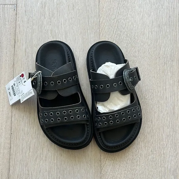 New leather Zara Kids Black Sandals size 1