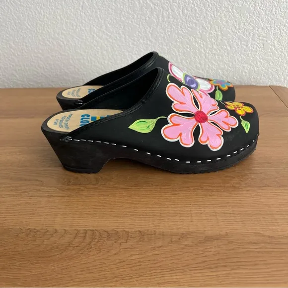 NEW Tessa Clogs Floral Hand Painted Mules in Black Oil Christy 35