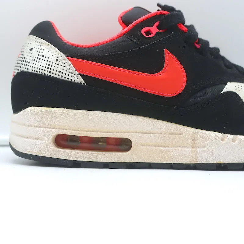 Nike Air Max 1 Valentine's Day Queen of Hearts Sneakers Size 8.5 631366-006