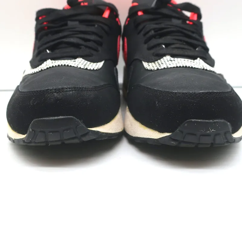 Nike Air Max 1 Valentine's Day Queen of Hearts Sneakers Size 8.5 631366-006