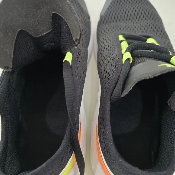Nike Boys Air Max Motion 2 Running Sneakers Youth Size 5Y