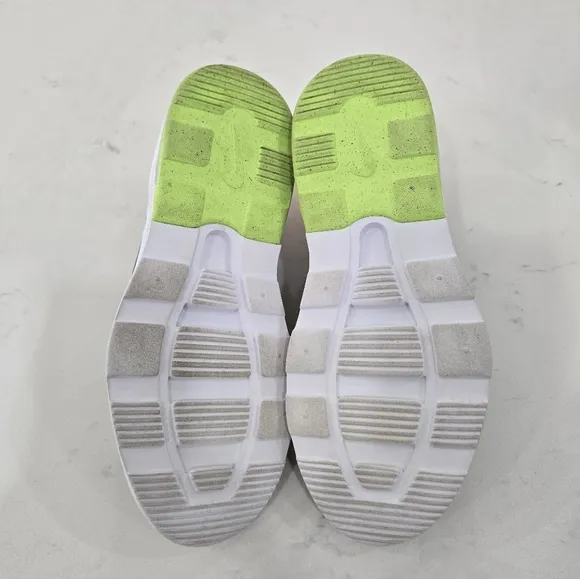 Nike Boys Air Max Motion 2 Running Sneakers Youth Size 5Y