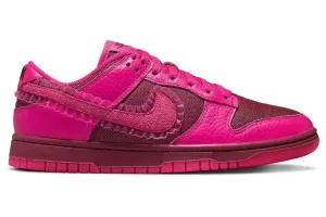 Nike Dunk Low Valentine's Day (2022) (W)