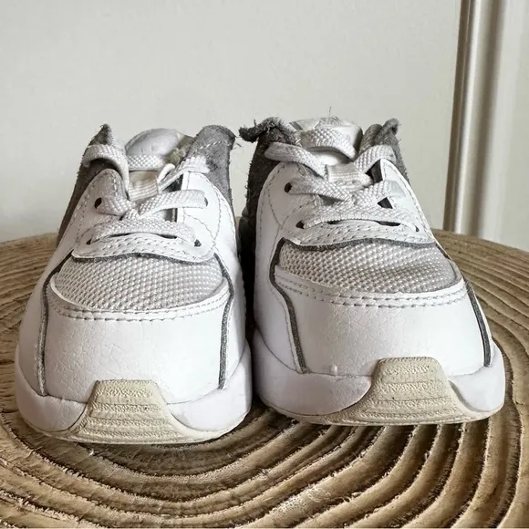 NIKE Toddler Air Max Excee Unisex White/Blue/Gray Sneakers Size 7C