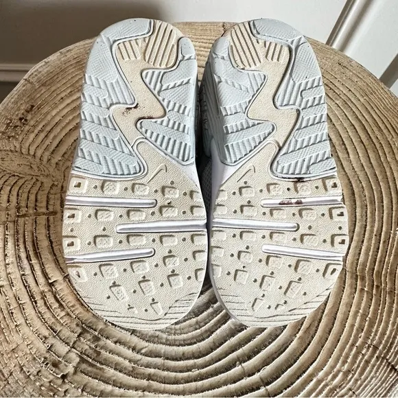 NIKE Toddler Air Max Excee Unisex White/Blue/Gray Sneakers Size 7C