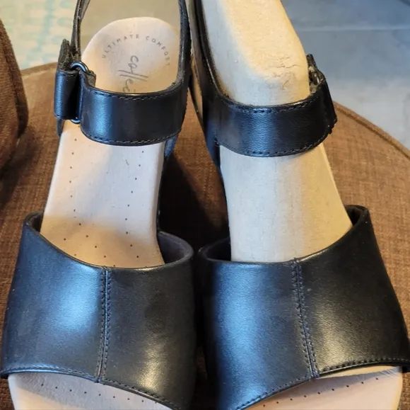 NWT Clarks Ultimate Collection Stylish Black Wedge Sandals
