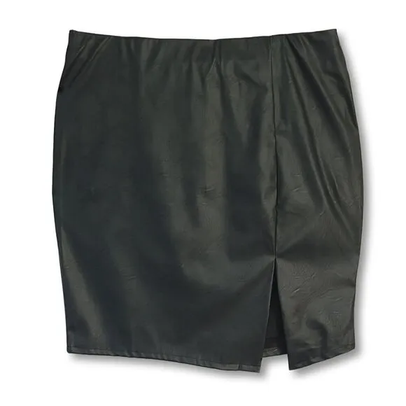 NWT MAREE POUR TOI Plus Asymmetrical Faux Leather Front Slit Pencil Mini Skirt