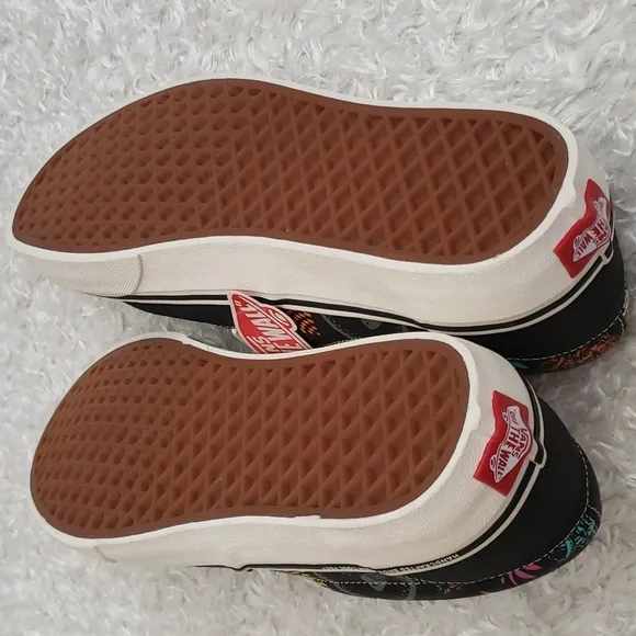 NWT Vans Ultra Cush Heavy Duty Canvas Sneakers