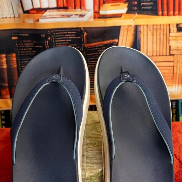Olukai Blue Ohana Style Womens Sandals Flip flop sz8 eu38 Lightly used