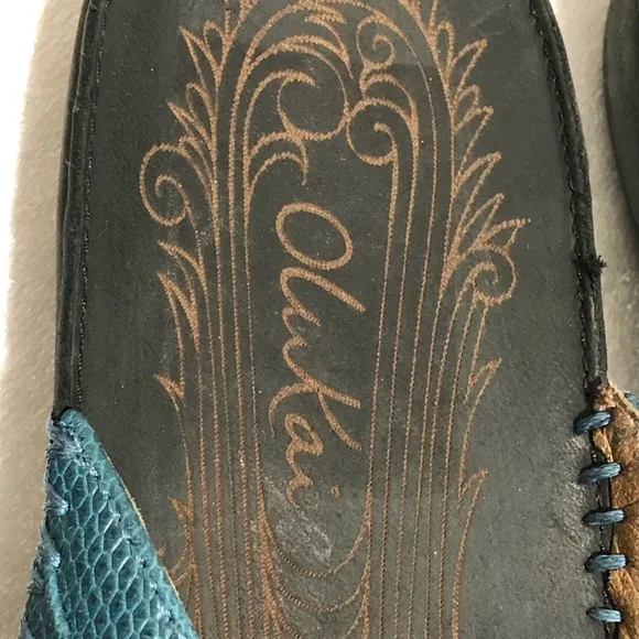 Olukai Haiku Elua Leather Flip Flops