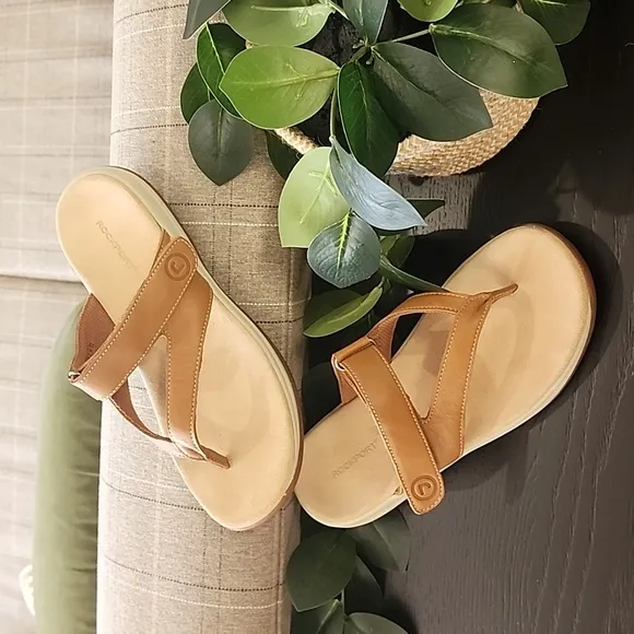 Rockport Sandals Flip Flops 7.5 W Sandals Tan Leather MTM Sport Thong