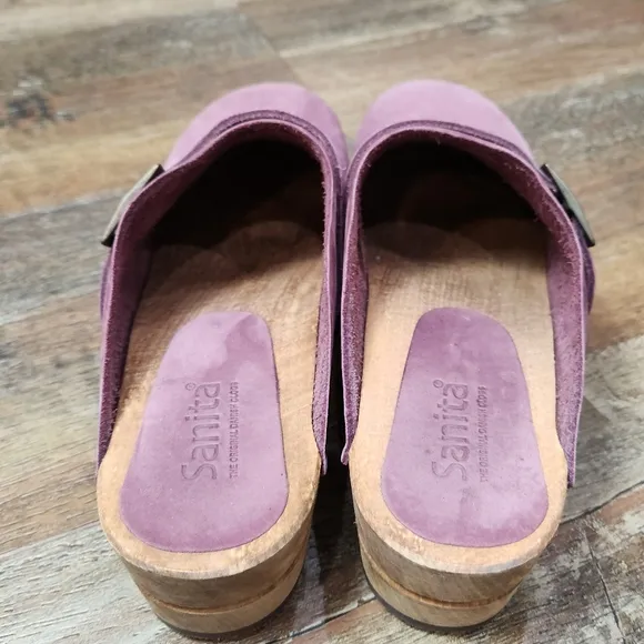 SANITA URBAN CLOGS SIZE 38 &quot;runs large&quot;
