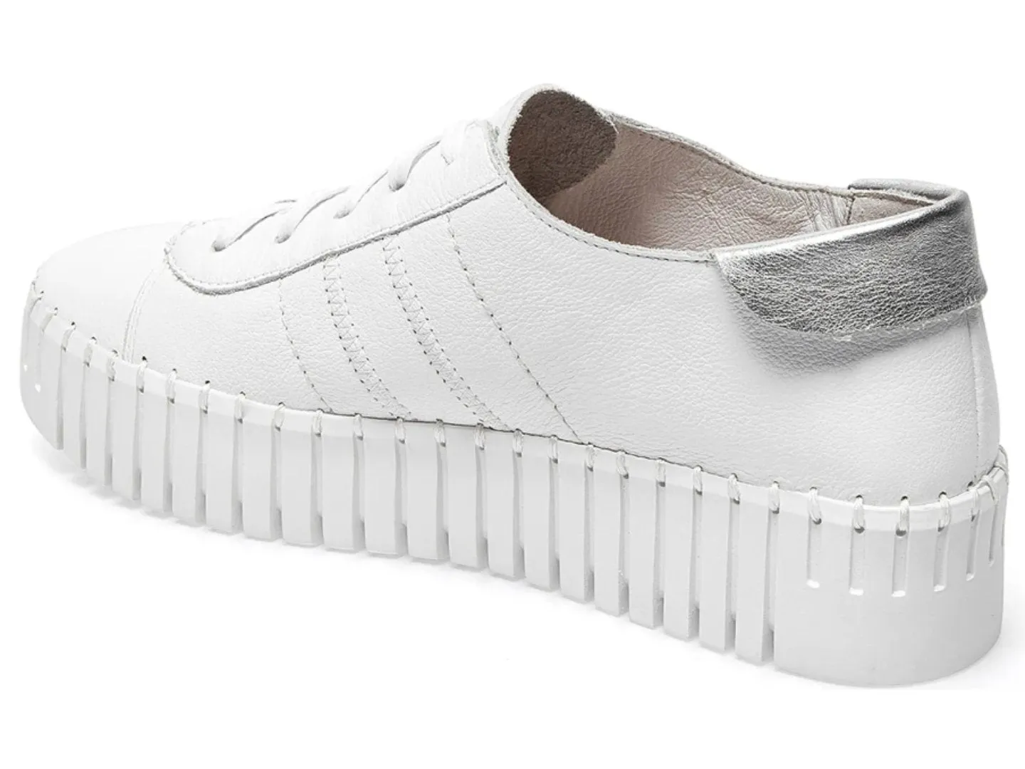 Silent D: Burrel in White Silver