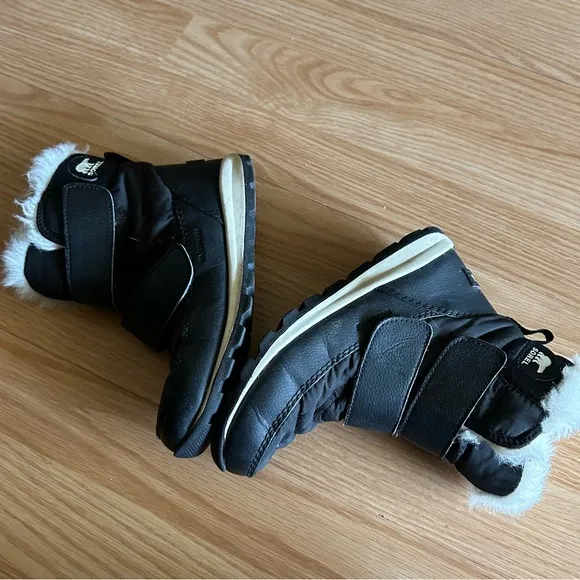 Sorel Whitney II Strap Winter Boots Kids 13