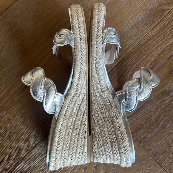 Stuart Weitzman Twisted Espadrille Slide Sandals In Platino