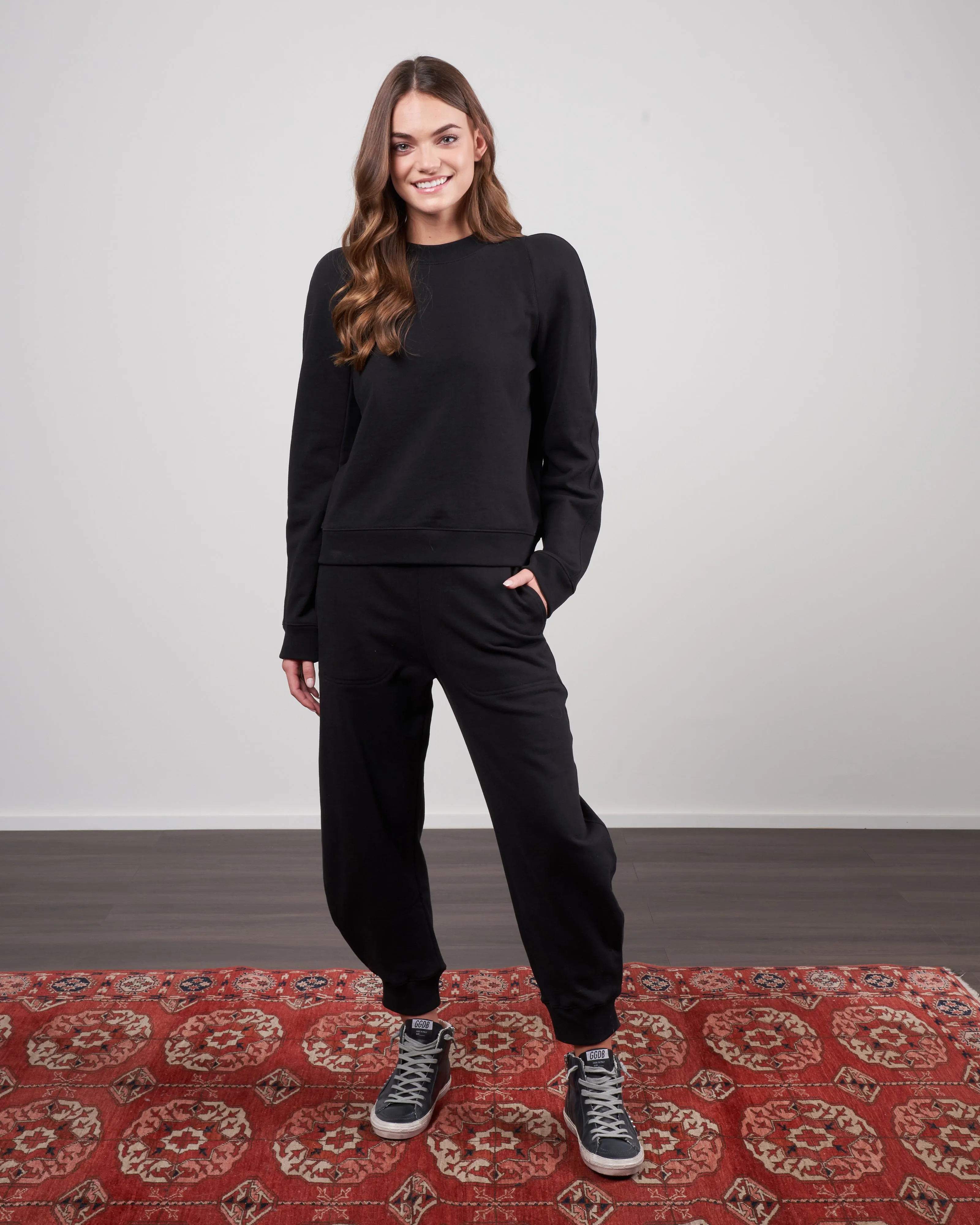 sweatshirt sculpted shoulder sweatshirt - black