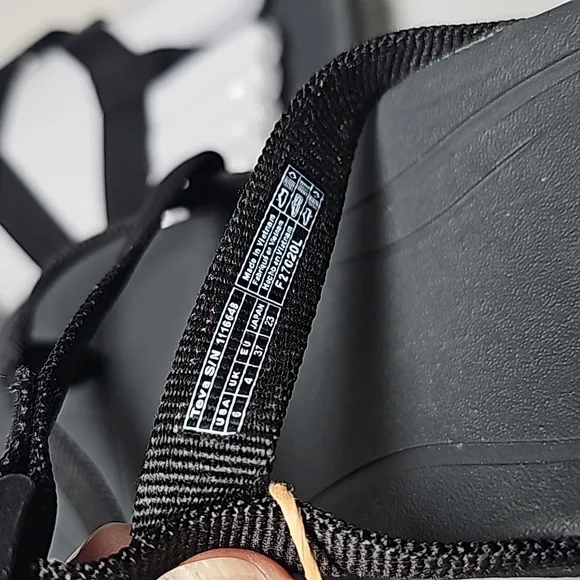 Teva Ascona Flip Flops Sandals Strappy Supportive Quick Drying Vegan Black 6