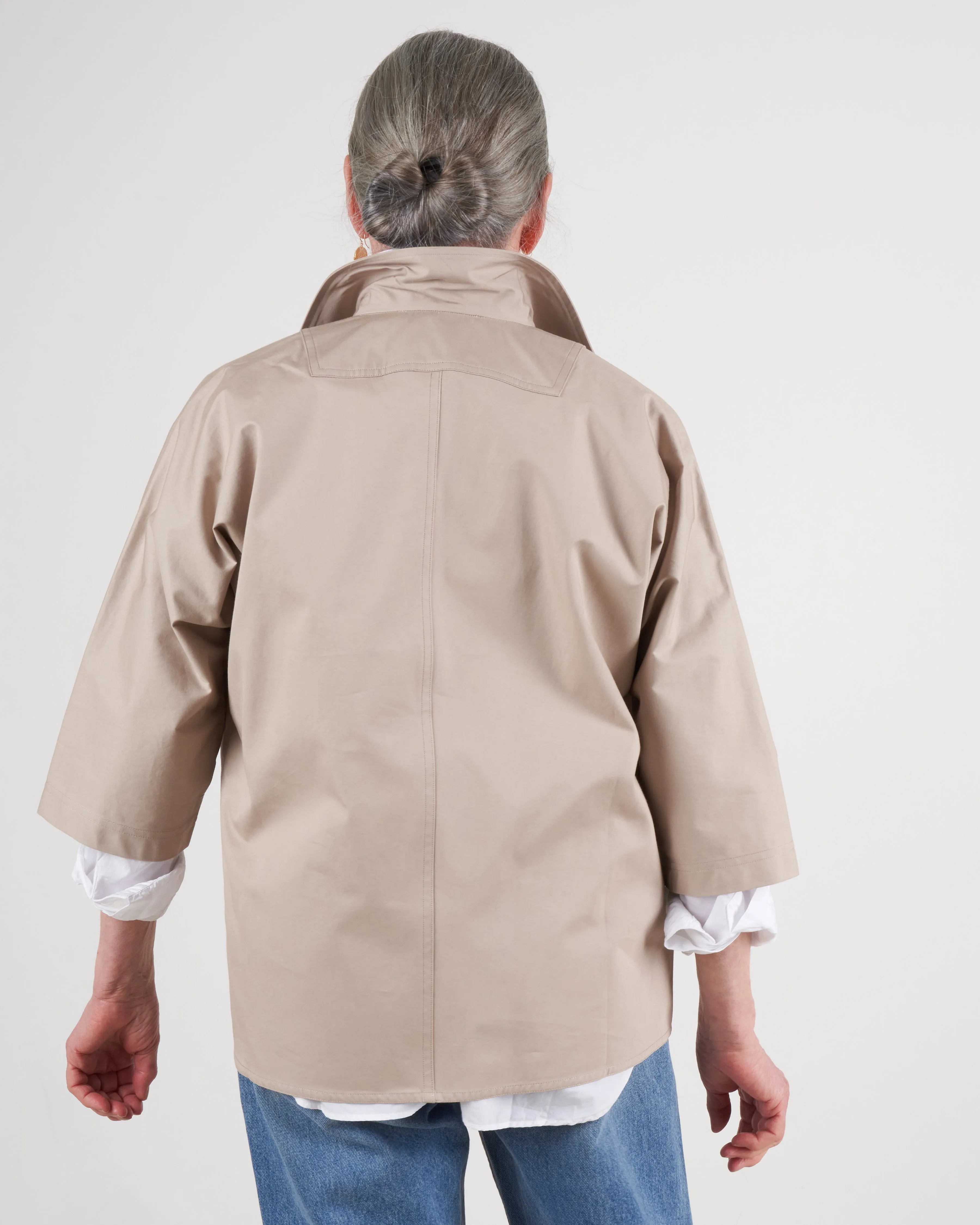 top with 3/4 sleeves and open collar - desert