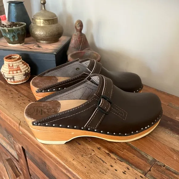 Troentorp Swedish Raphael Brown Clogs