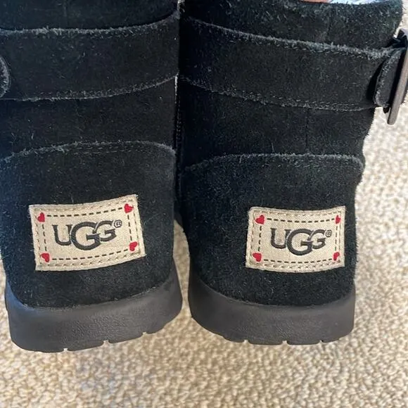 Ugg Short Mini Cozy Boots JI Heart Ivy / Metallic &amp; Suede Zipper Big Girls Sz 4