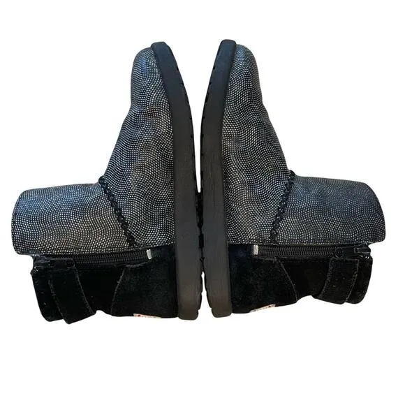 Ugg Short Mini Cozy Boots JI Heart Ivy / Metallic &amp; Suede Zipper Big Girls Sz 4