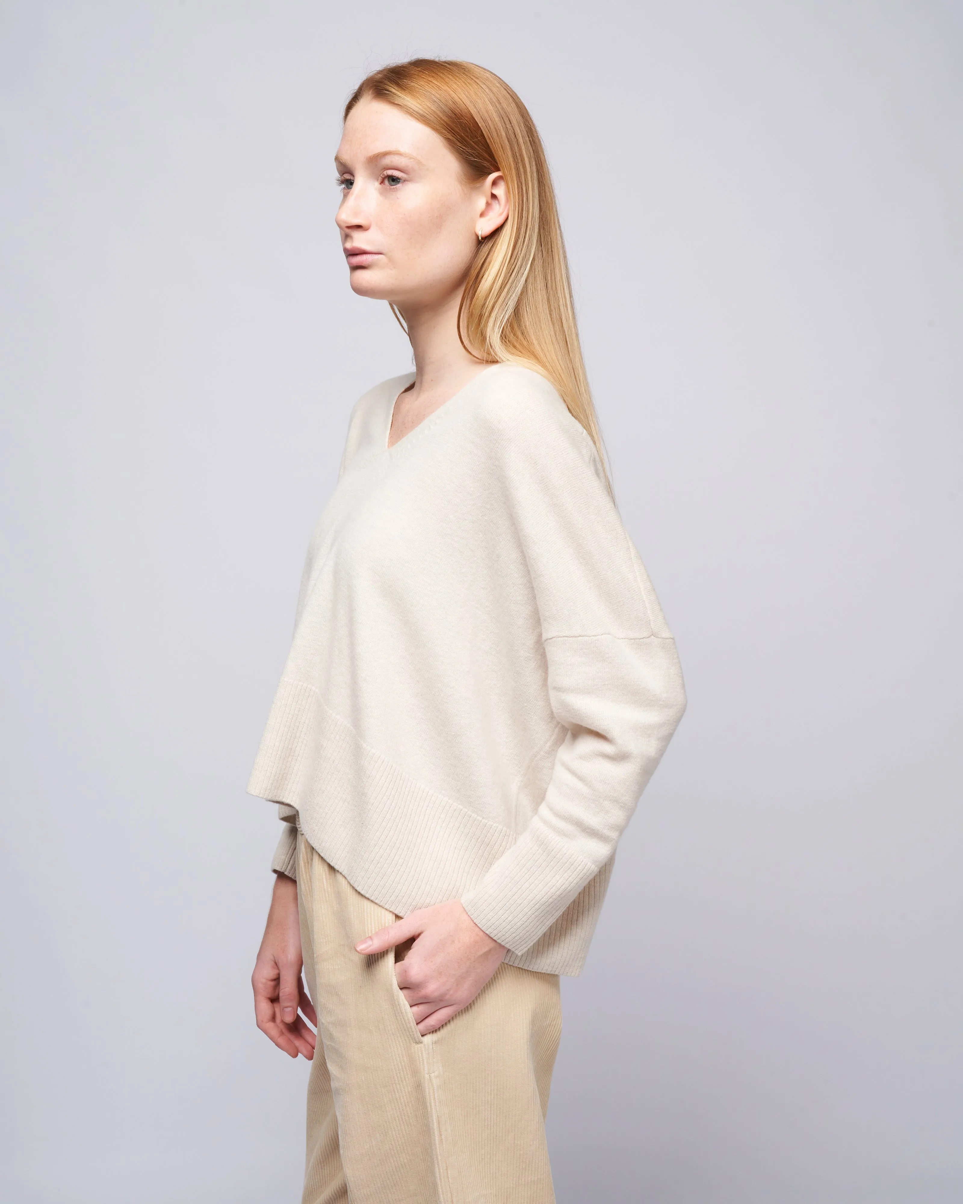 v-neck sweater - off-white