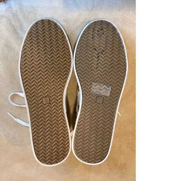Vaneli Women's Yolen White Nappa Sneakers, Calf Hair Cheetah Print Stars; SZ 9.5
